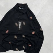 Allover Minimal Straight Leaf Embroidery Dropshoulder Shirt-Black2