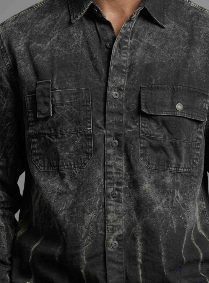 Auvra Back Printed Oversize Corduroy Shirt- Black1